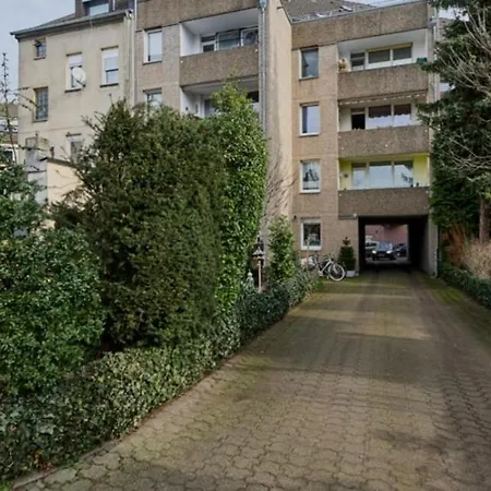 Rooftop Flat Next To Hbf & Messe Duesseldorf Apartment